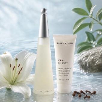 Issey Miyake L'EAU D'ISSEY (issey Miyake) Gift Set -- 95 ml Eau DeToilette Spray + 75 ml Body Cream